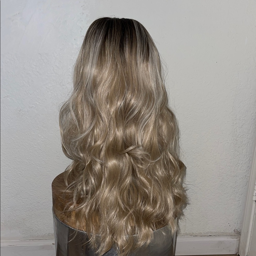 Lace Part Synthetic Wig – 26” Blended Blonde, Dark Roots, Realistic #M2